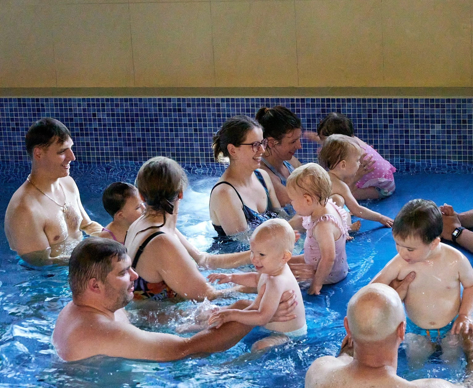 Basen dla dzieci nauka pływania